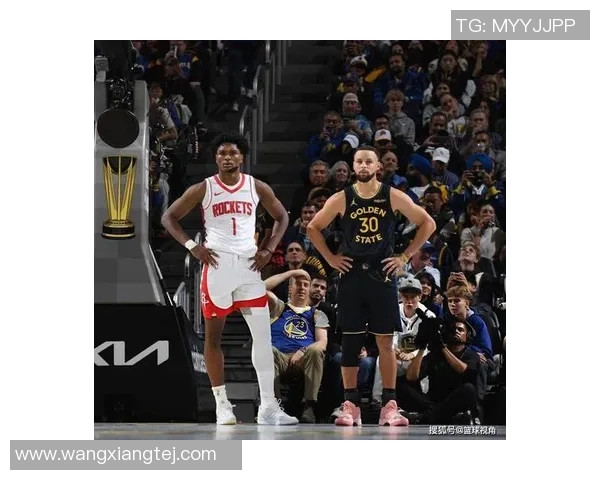 火箭主场惨败勇士，球迷质疑新赛季前景