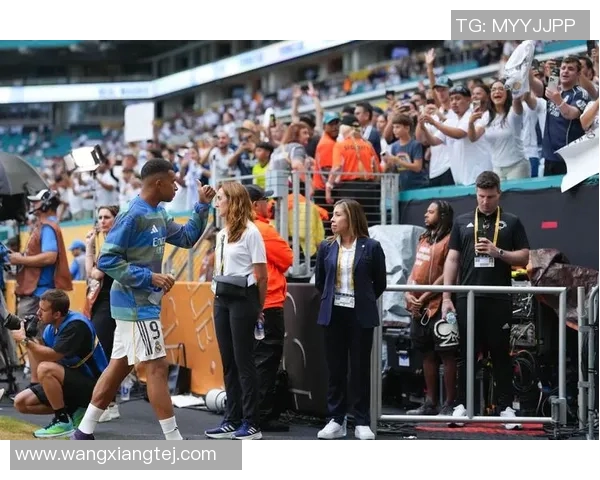 姆巴佩或将接受皇马队医评估，引发球迷热议